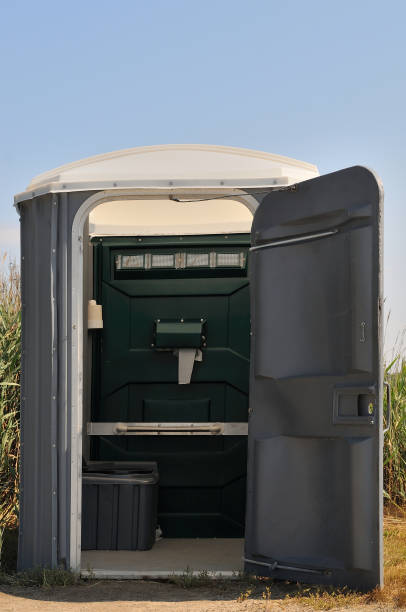 Best Portable bathroom rental  in Connersville, IN